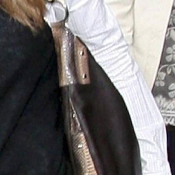 ISO: Can anyone help me identify this bag? - Picture 7 of 8